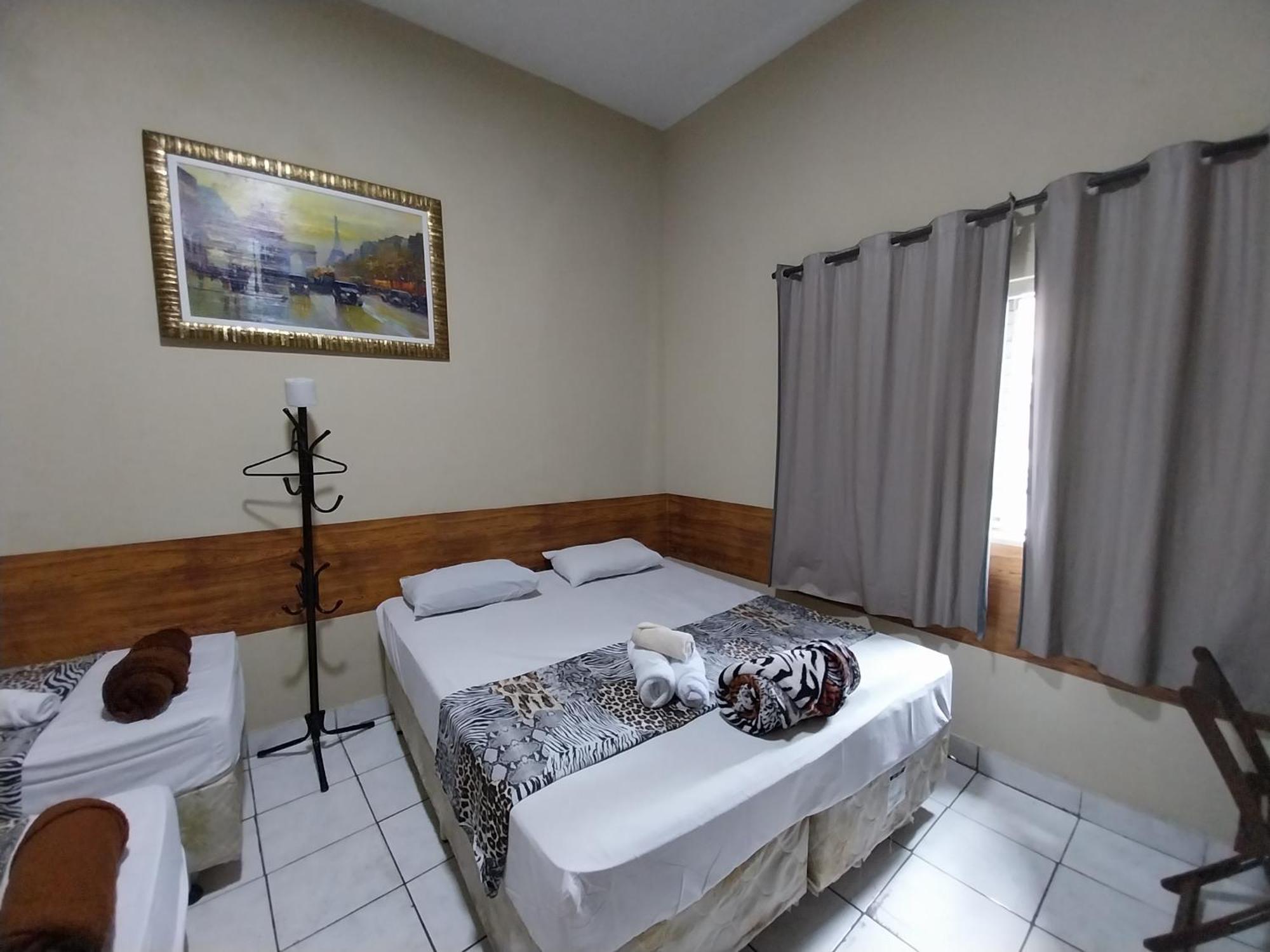 Aparecida Akuto'S Pousada Luaran gambar